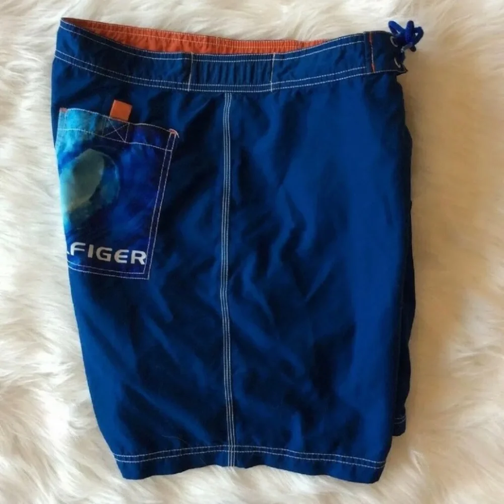 Tommy Hilfiger excellent cross